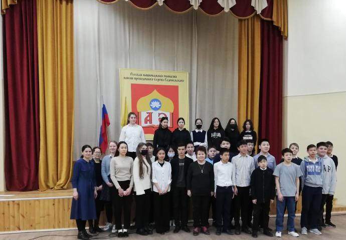 Тематический час &laquo;Кугультинов в содружестве с литературой России&raquo;
