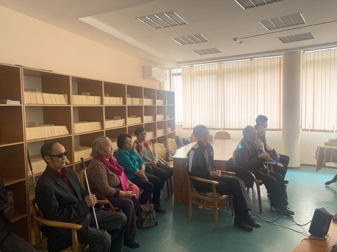 Киносеанс для незрячих и слабовидящих читателей