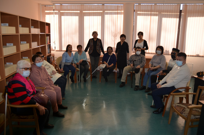 «В кругу друзей» «В кругу друзей»