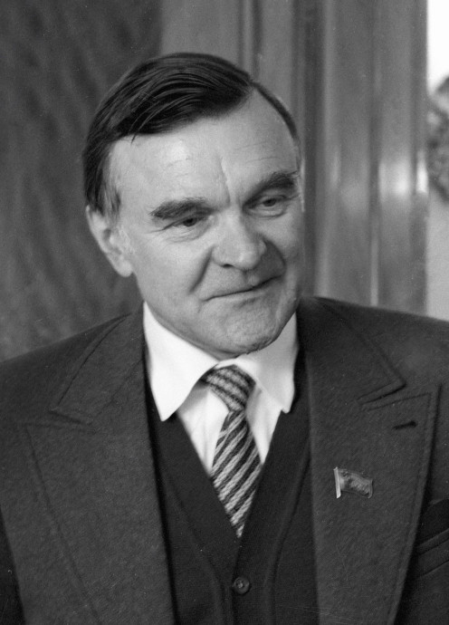 "Горячий снег Победы" к 100 - летию Юрия Бондарева и 55 - летию  книги "Горячий снег"